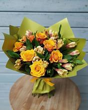 Букет цветов из:  Альстромерии и Розы в Сосново Ленинградская область