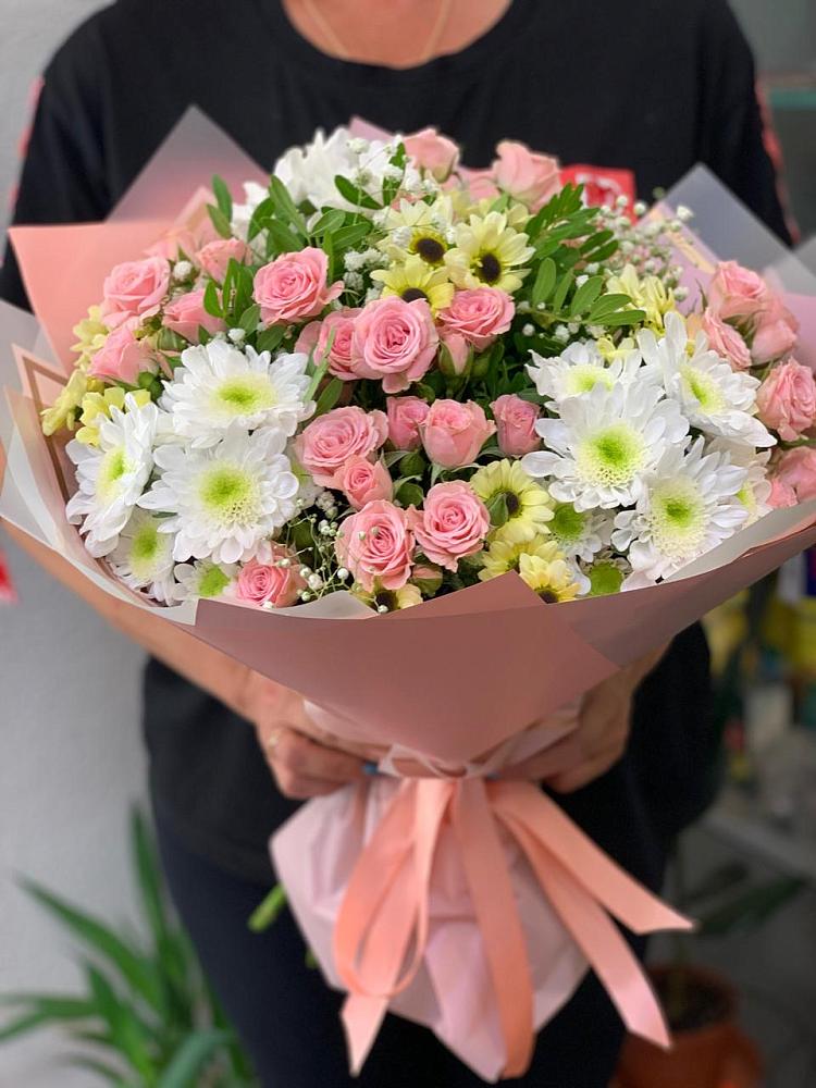 Букет цветов из: Розы и Хризантемы в Сосново Ленинградская область