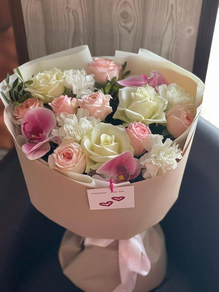 Букет цветов из: Орхидеи, Розы и Гвоздики в Сосново Ленинградская область