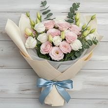Букет цветов из:  Лизиантусы в Сосново Ленинградская область