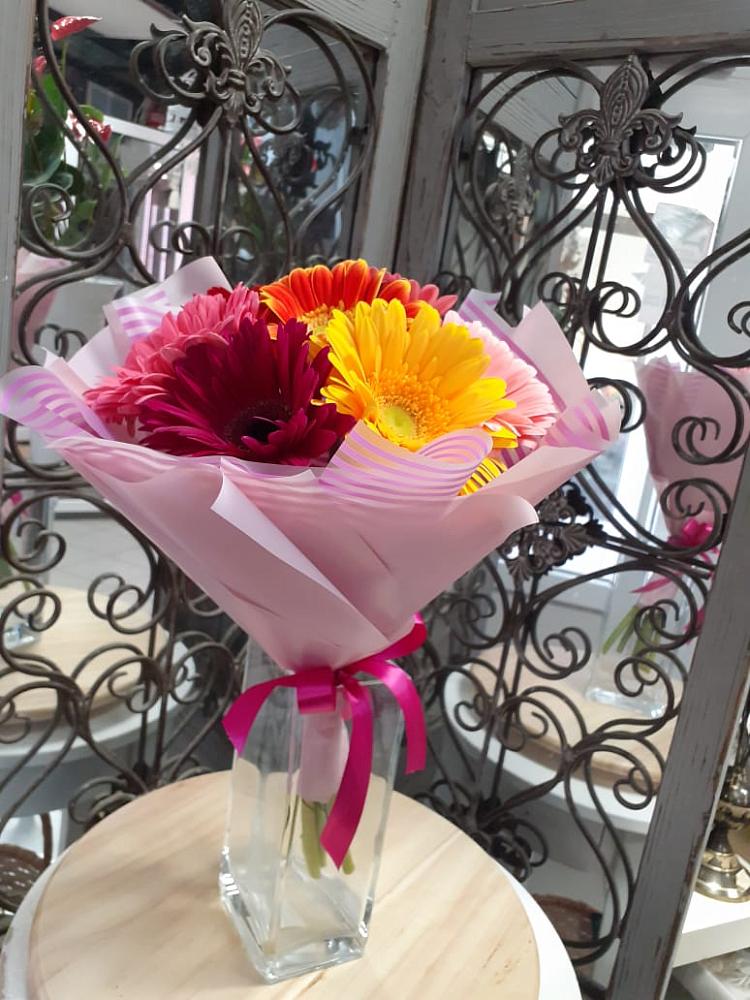 Букет цветов из: Герберы в Сосново Ленинградская область