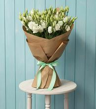 Букет цветов из:  Лизиантусы в Сосново Ленинградская область