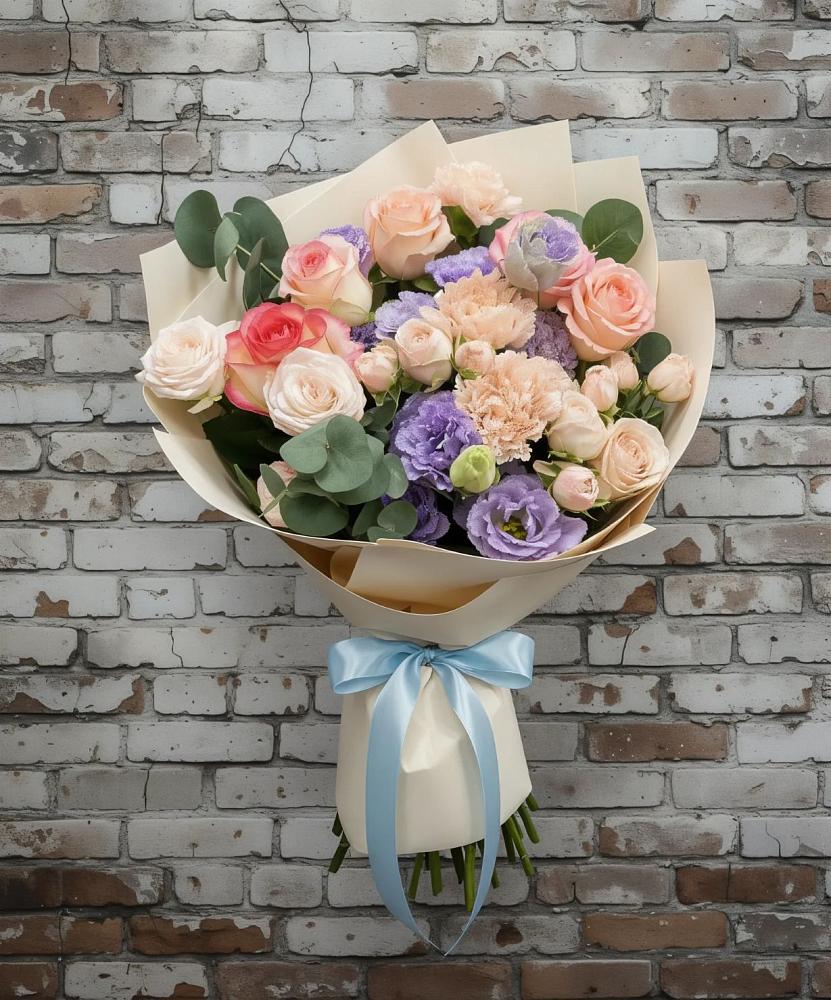 Букет цветов из: Розы, Лизиантусы и Гвоздики в Сосново Ленинградская область