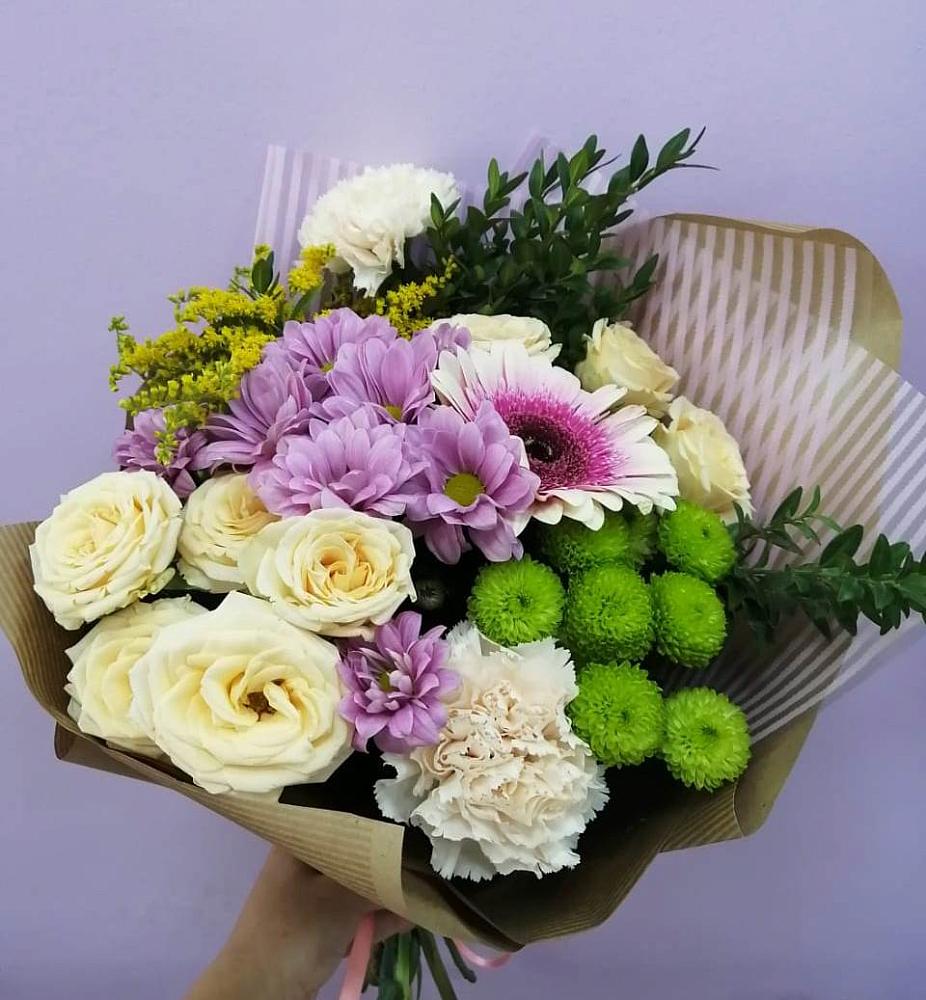 Букет цветов из: Хризантемы, Розы, Гвоздики и Герберы в Сосново Ленинградская область