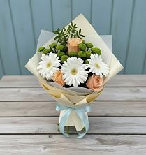 Букет цветов из:  Герберы, Розы и Хризантемы в Сосново Ленинградская область