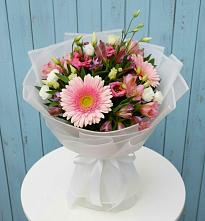 Букет цветов из:  Герберы, Альстромерии и Лизиантусы в Сосново Ленинградская область