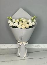 Букет цветов из:  Розы и Лизиантусы в Сосново Ленинградская область